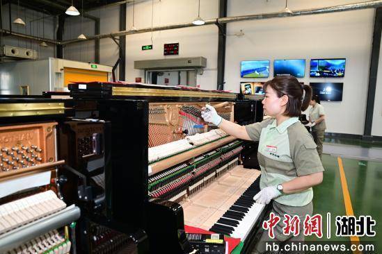 “宜昌造”品牌产品“圈粉”世界