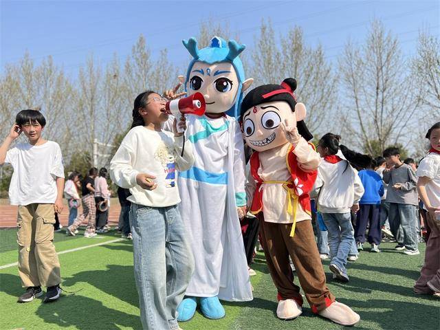 “环保集市”乐淘淘，星币开启新体验