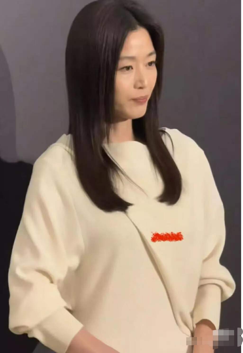 全智贤遍地荆棘的豪门婚姻：六点起床全妆做早餐，老公炒币亏上亿