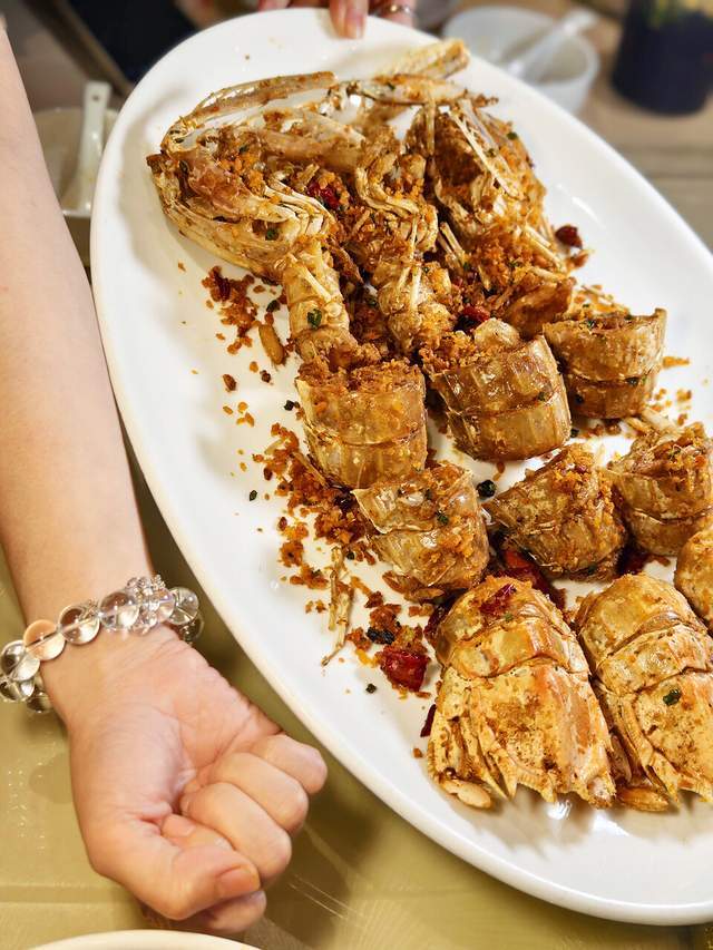 上海美食：人均89！谁说沪币贵？这里就能海鲜自由