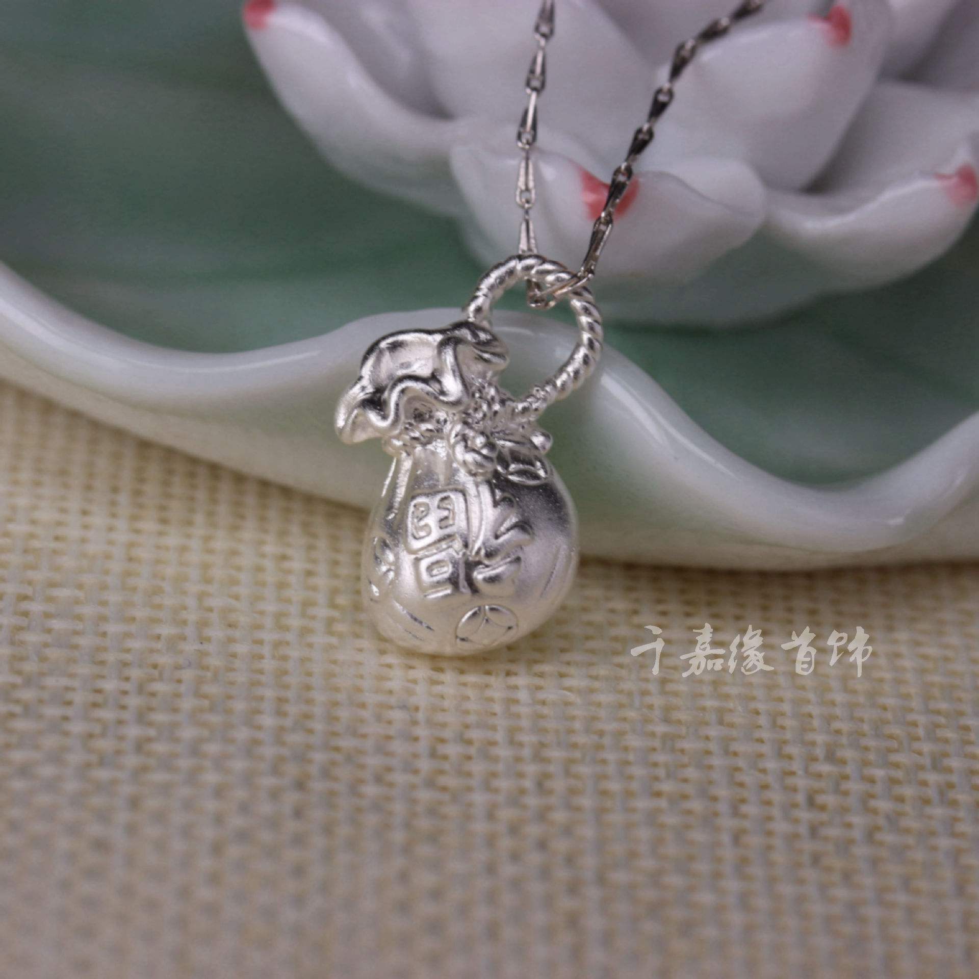 包含银如意贵金属谁赚了的词条