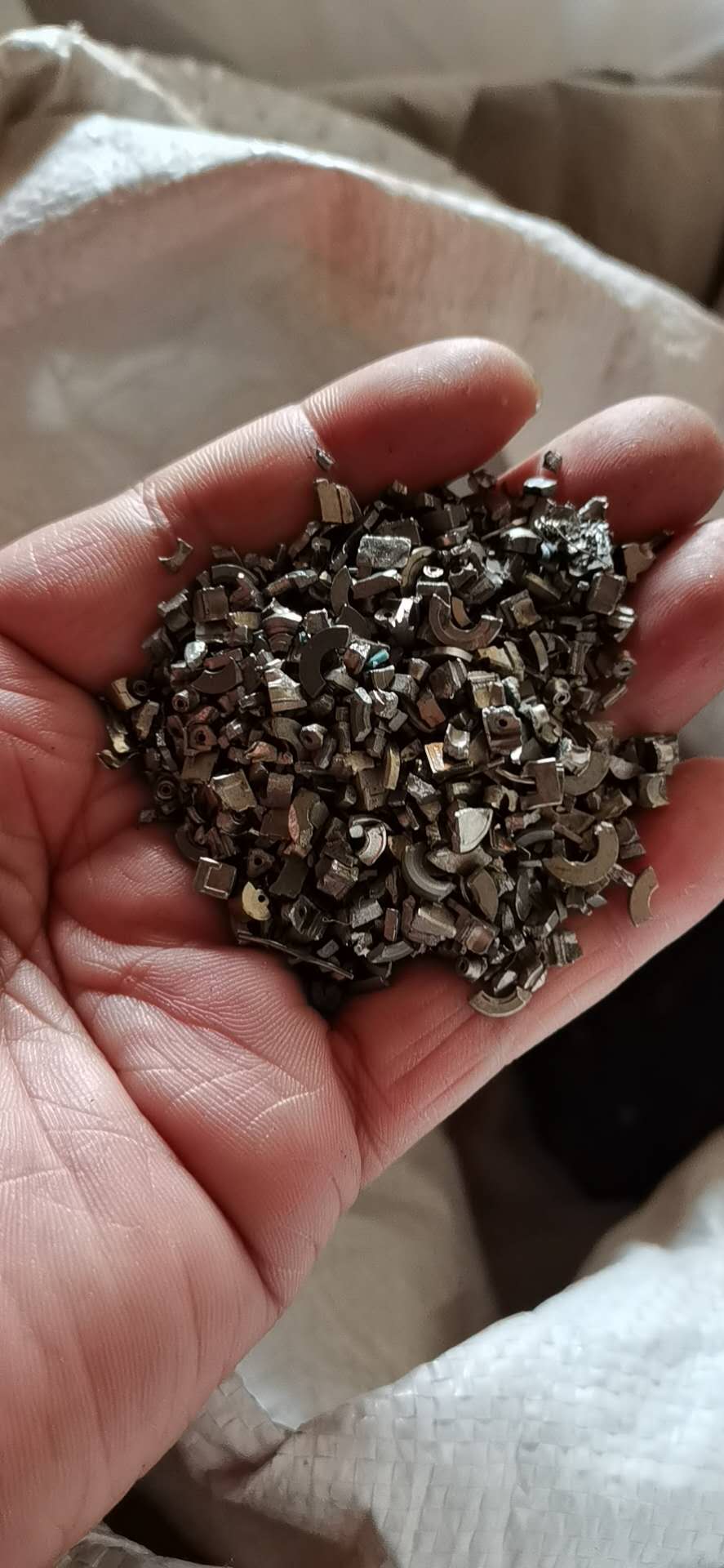钛是贵金属(钛属于贵金属)